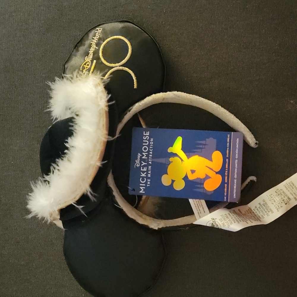 Disney pirates of the Caribbean main attraction 2022 minnie ears - Picture 3 of 6